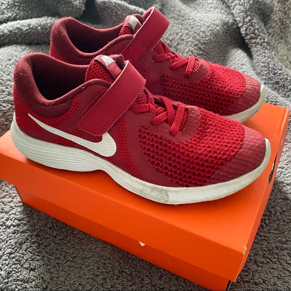 Boys Nikes